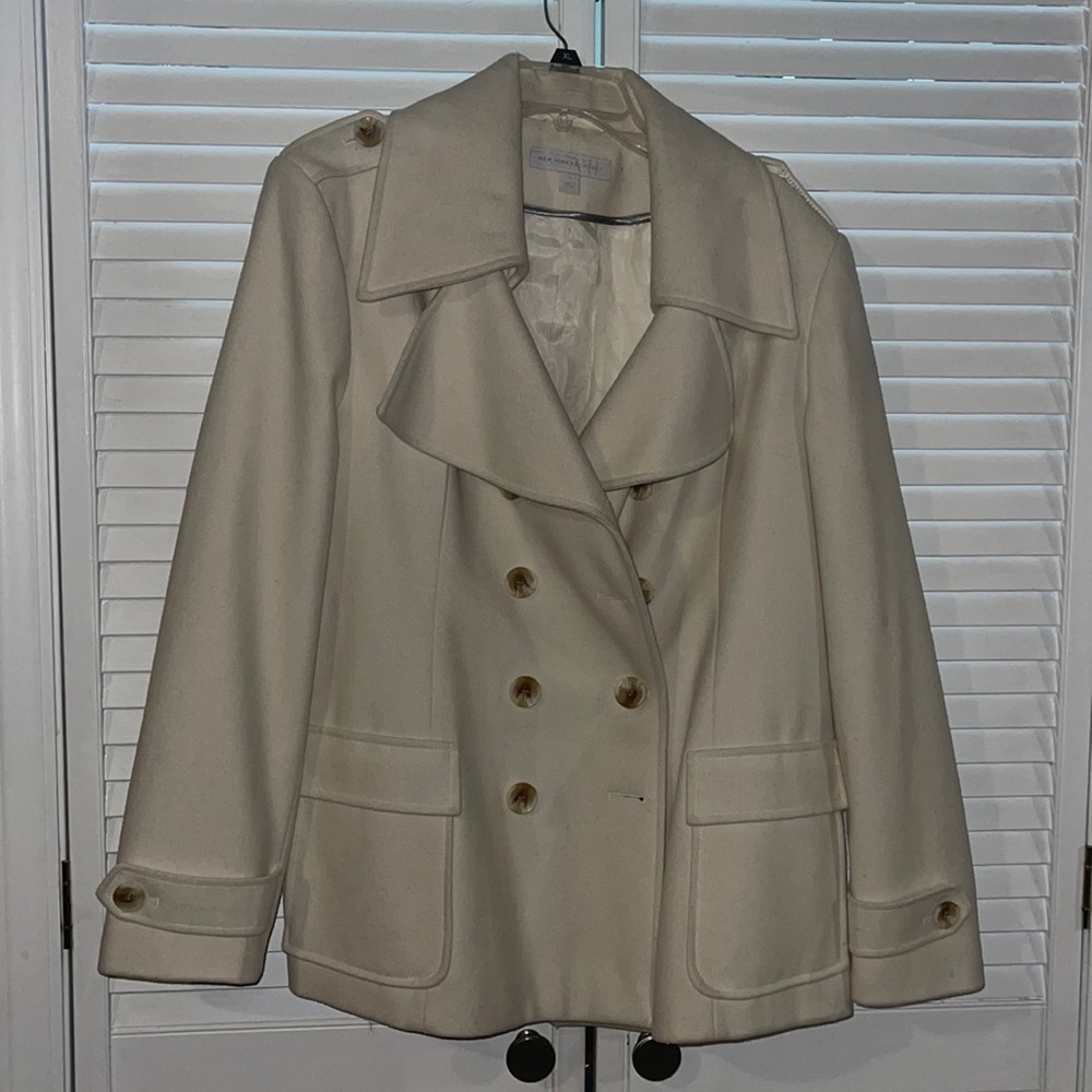 New York and company size xl winter white pea coat
